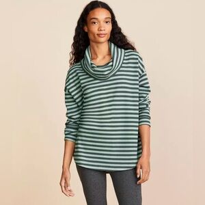 LOU & GREY Striped Turtleneck Long Sleeve Sweatshirt